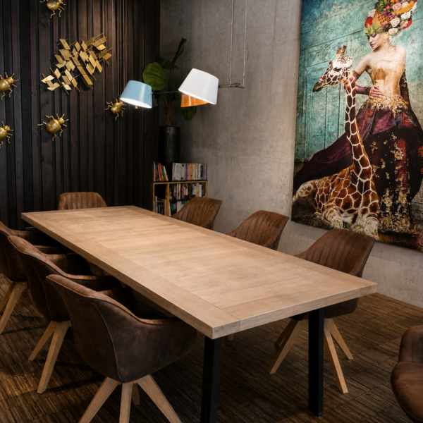 KARIN – oak table with metal base