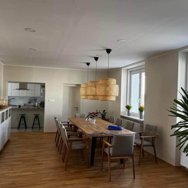 Solid Oak Table 300 × 100 cm – A Prestigious Choice for the Largest Dining Spaces