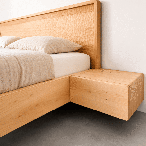 Dolly – Floating Bed Made of Solid Alder Wood with a Handcrafted Headboard